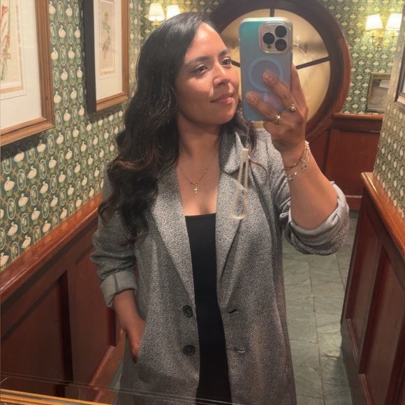 Meet your Posher, Betsy - Picture 1 of 1